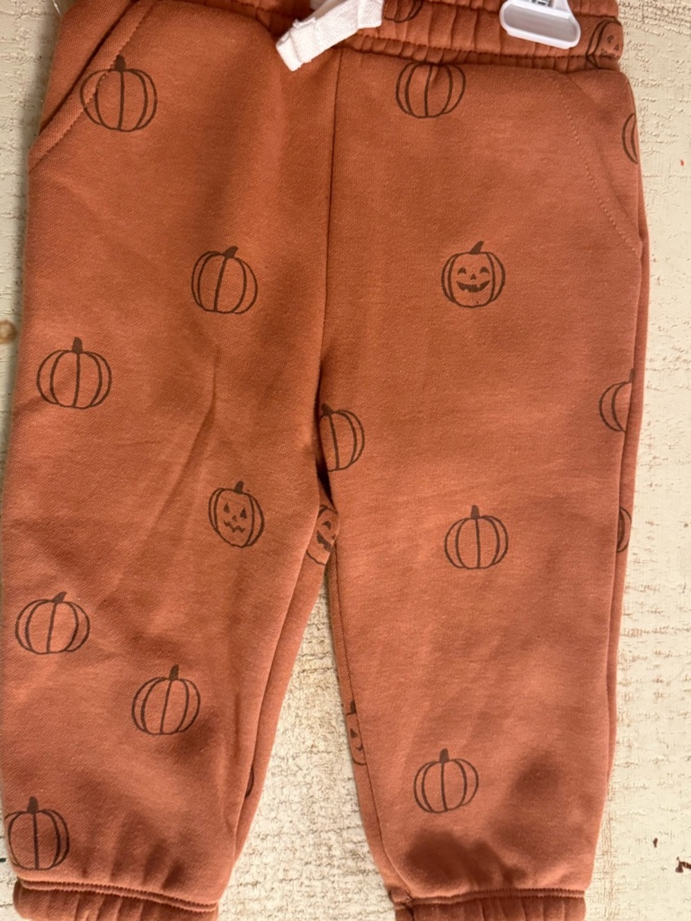 Little Co. by Lauren Conrad 2-Piece Fleece Set pumpkins NWT - Picture 3 of 4